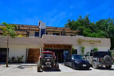 Image de Beautiful one-bedroom apartment in the middle of the jungle, .