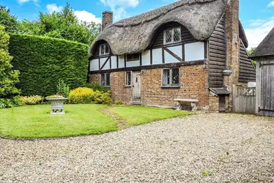 Image de The Old Thatched Cottage