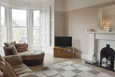 Image de 2 chambres à coucher à Ayr