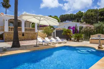 Image de Belle maison de vacances privée avec climatisation, Wifi, piscine privée, Tv, patio, parking