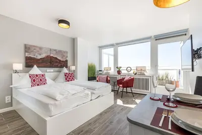 Image de Penthouse - Modern apartment with sea view, balcony, parking space, Wlan. Pets
