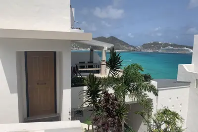 Image de Little Bay- Stunning view, 2 bedroom sleeps 6