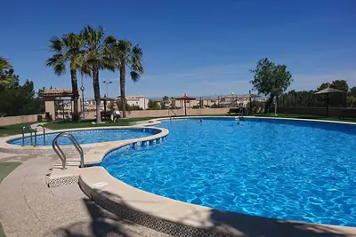 Image de Orihuela - Sleeps 6 - Pool - Parking - PetFriendly