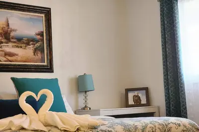 Image de Cheerful and Spacious Home //Sleeps 16