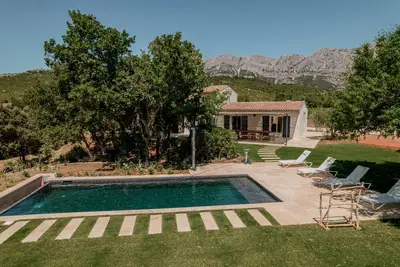Image de Maison Mip villa neuve au milieu des vignes avec Piscine chauffée