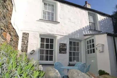 Sunny Corner - A romantic and authentic fisherman's cottage, dating from 17th Century