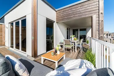 Image de Sloop lounge - fireplace, infrared sauna, bath tub, shower room, balcony, 2 floors