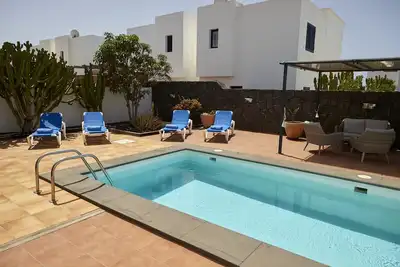 Image de 221 - Casa La Vista (Lh221)