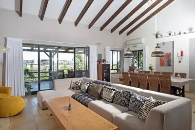 Image de Dream House in Shoresh