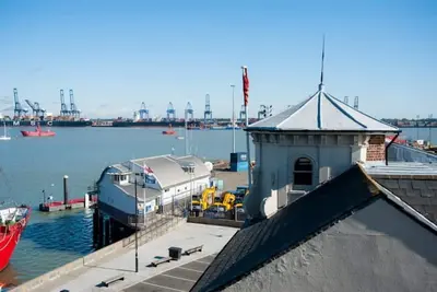 The Look Out Penthouse frontline to Harbour with Sea Views