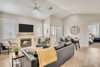 Image de Stylish 2br Apt with Twin over King Bunk, Pool, and Fitness Center, Close to Hill Afb