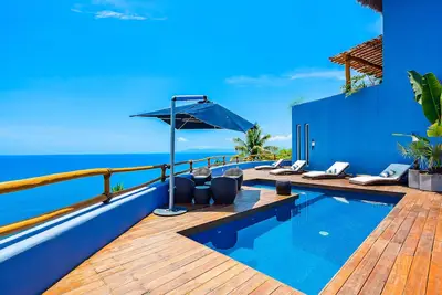 Image de Dog-friendly ocean-view villa w/pool, deck, grill, terrific view + chef on-site