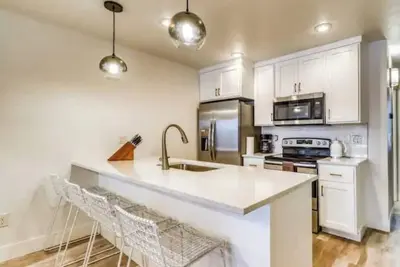 Image de \"Y Knot at 310\" McCall Condo