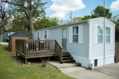 Image de Clyde's Cabin + Hot Tub