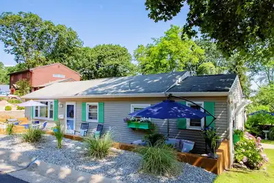 Image de Charming 2-bedroom shore cottage with free parking