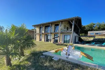 Image de Maison passive au calme-Sublime Vue panoramique et piscine privée