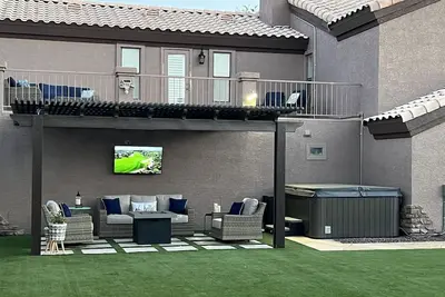 Image de Resort Style Luxury home 15 min from stadium