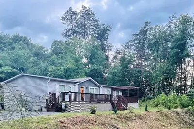 Image de 2. 5 miles from casino. Mtn views. Cherokee Reservations. Now with Wi-Fi.