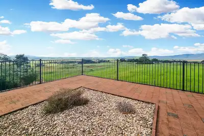 Image de A picturesque 3 bedroom house with splendid views