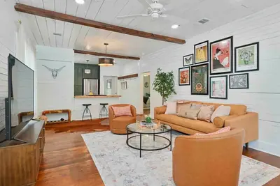 Image de “The Adorable Abode”