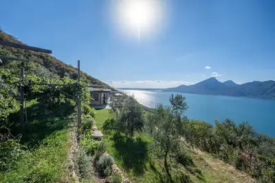 Image de Fantastic villa with great lake view and large panoramic terrace