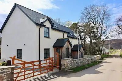 Image de Kilmuir Cottage, family friendly, with a garden in Tomintoul