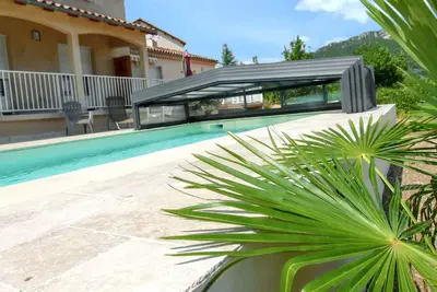 Image de Homerez - Maison à Nant avec piscine