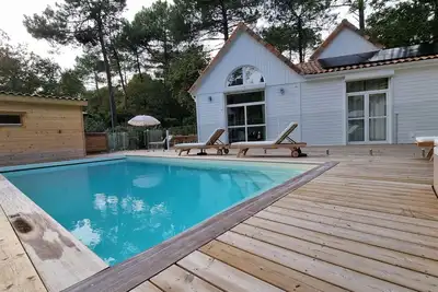 Image de Chalet Scandinave - très lumineux, à 3 minutes du lac et 10 minutes de l'Océan