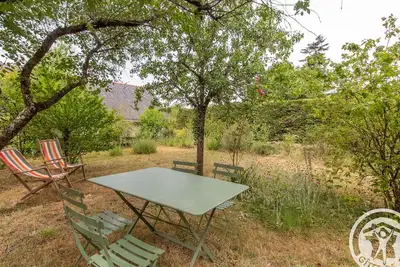 Image de Maison 15ème siècle à Huillé, 2 ch, jardin, cheminée, proche Loir et pistes cyclables