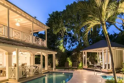Image de A Stunning Sandy Lane Villa - Short Walk To The Beach - Includes A Cook Service
