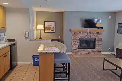 Image de Cute 1 Bedroom, 1 Bath Unit at Seventh Mountain Resort - 611