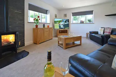 Image de Oakleigh View - Contemporary rural barn conversion in East Devon countryside