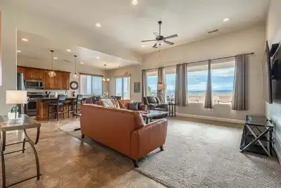 Image de Explore & Relax from Desert Escape