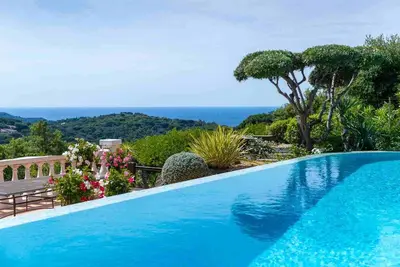 Image de Saint-Tropez peninsula Villa rental with breathtaking view