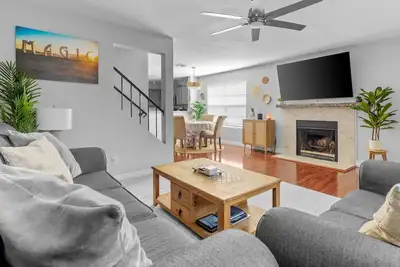 Image de Excellent Chandler Townhouse! Close to Downtown Chandler with Community Pool!