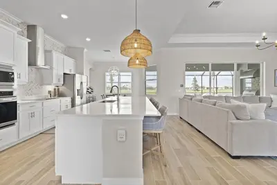 Image de Ave Maria, The National Golf Course, swimming pool and hot tub.