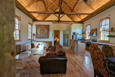 Image de Historic Thomas Chapel house - Half mile from Downtown Boone