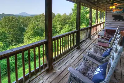 Image de Moondance - Dog Friendly with Fenced in Yard, Phenomenal Mtn Views and Hot Tub