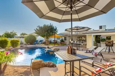 Heated Pool Old Town Scottsdale 4 Bedrooms 3 Baths