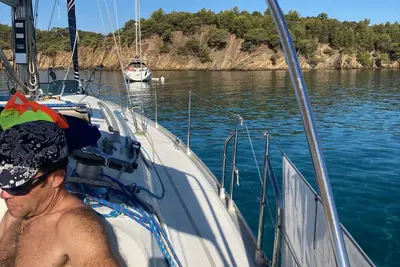 Image de Une cabine double sur un voilier