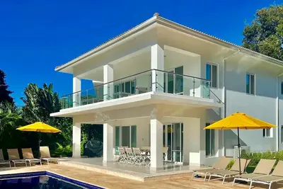 Image de Large guest-friendly luxury party villa in downtown Sosua!
