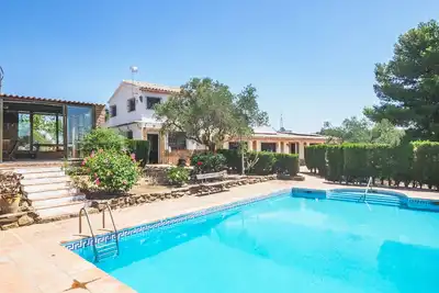 Image de Rural House with Pool, Bbq & Sports Center. Relax & Nature!