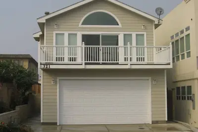 Image de Seaside! Steps to sand & minutes to dunes!