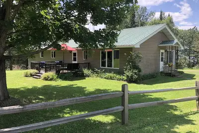 Image de Chicaugon Lake home close to great golf and fishing opportunities.