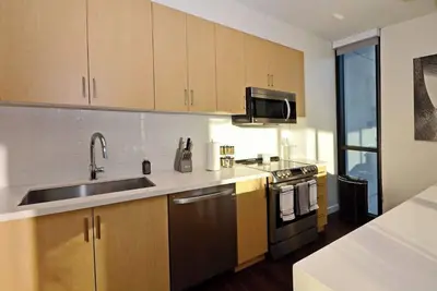 Image de Luxury High Rise Flat - Free Underground Parking