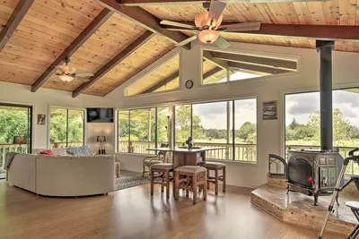 Image de Peaceful Volcano Home Near National Park!