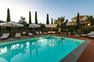 Image de Belle maison de vacances privée avec climatisation, Wifi, piscine privée, Tv, patio et parking