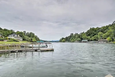 Image de Lake Chatuge Retreat w/ Dock & Mtn Views!