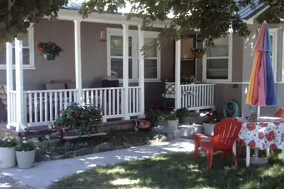 Image de Vintage Bungalow In Heart of Town Durango