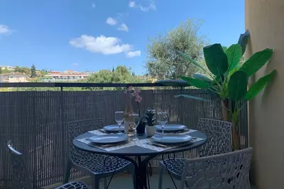 Image de Bel appartement pour 4 personnes avec Wifi, climatisation, Tv, terrasse et animaux admis